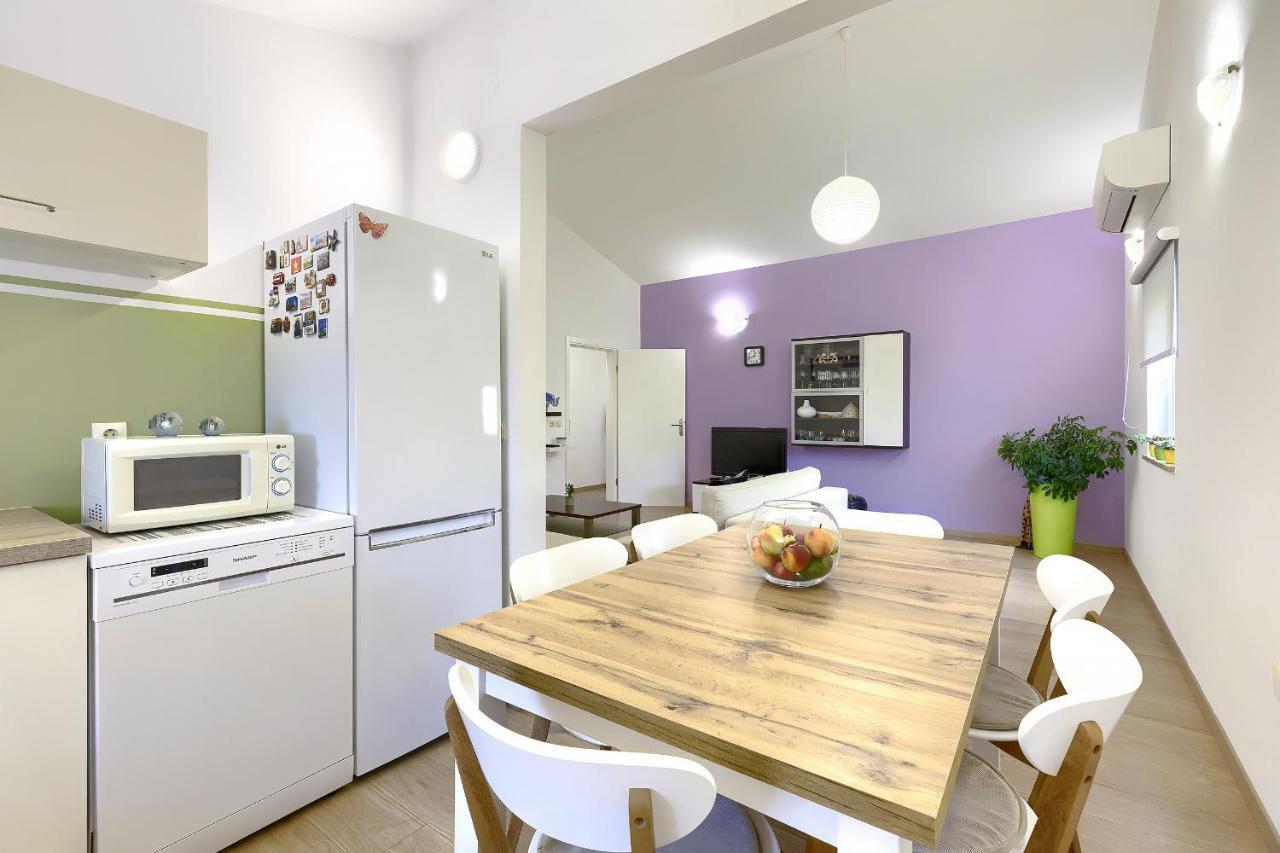 Homestay Pula Eksteriør billede
