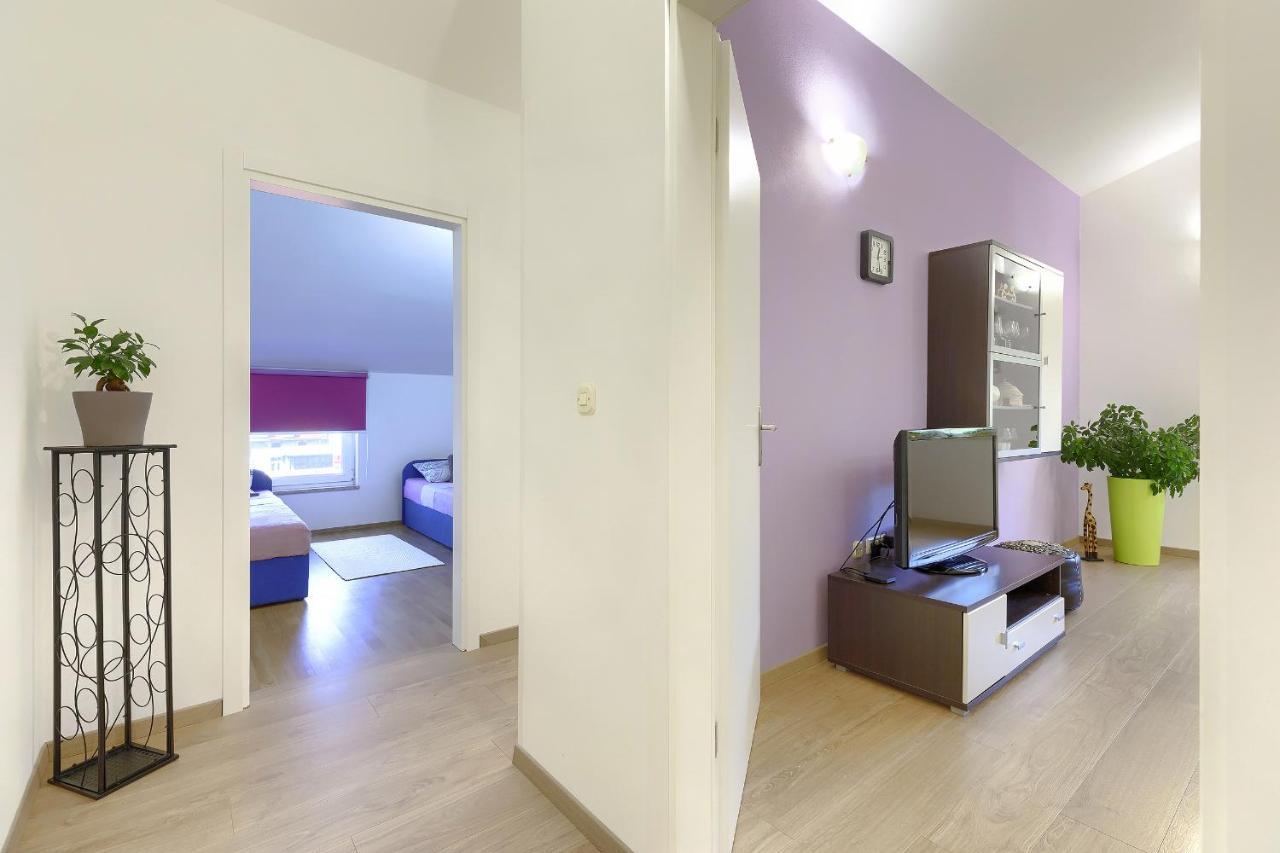 Homestay Pula Eksteriør billede