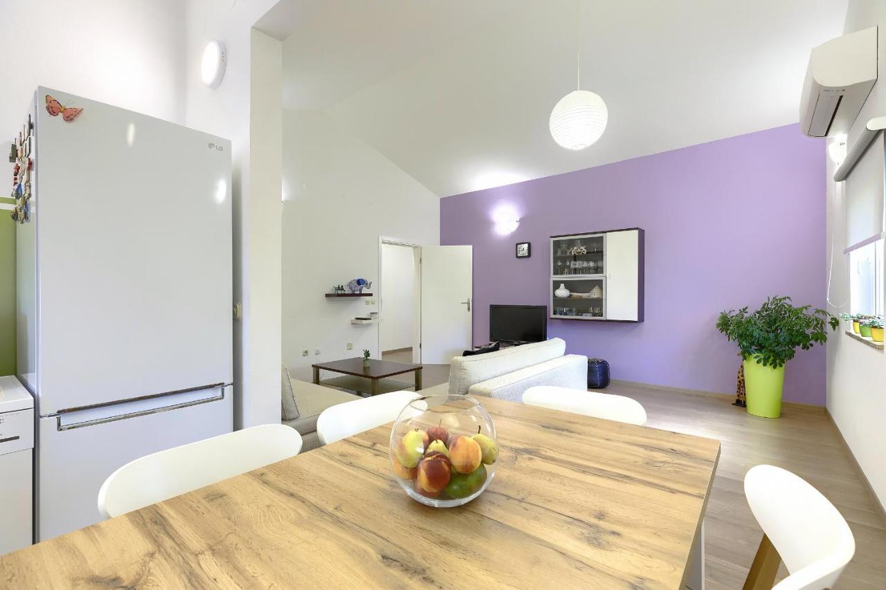 Homestay Pula Eksteriør billede