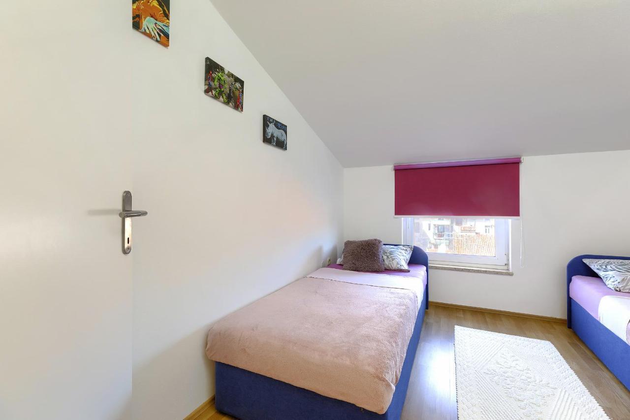 Homestay Pula Eksteriør billede