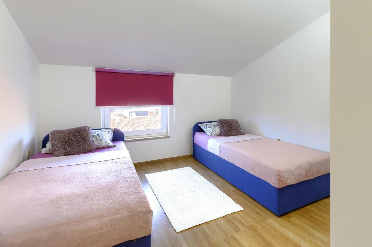 Homestay Pula Eksteriør billede