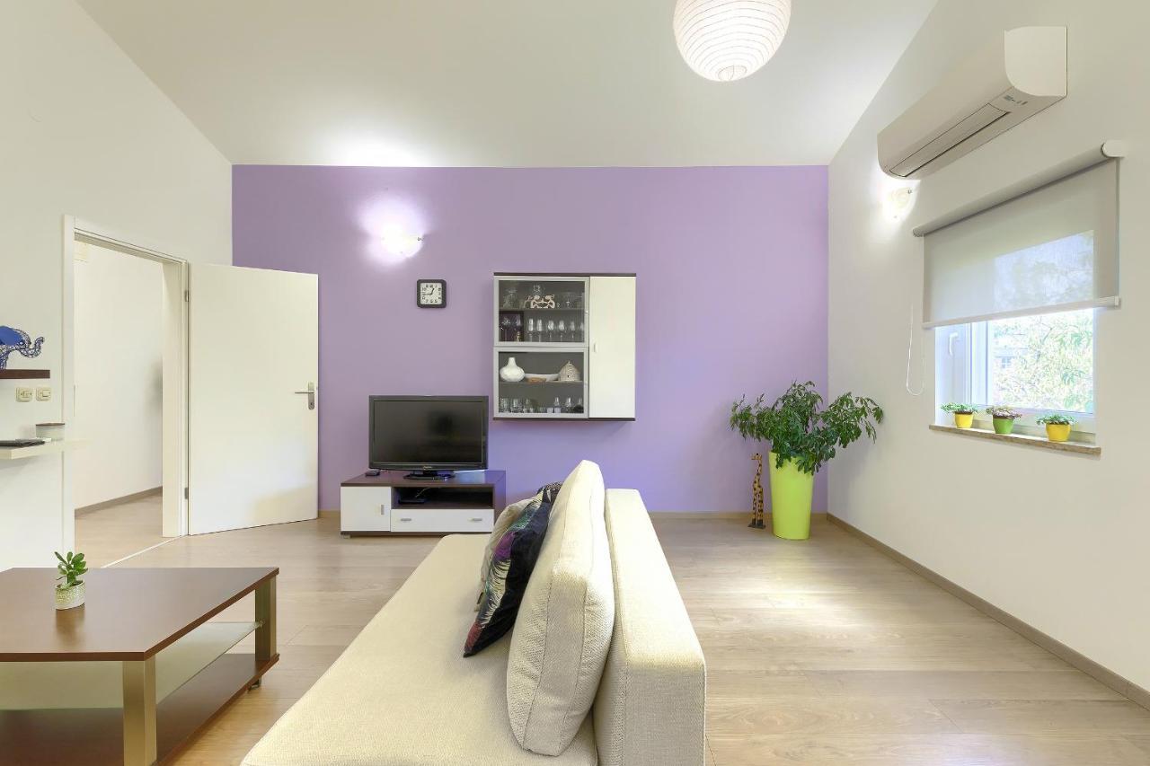 Homestay Pula Eksteriør billede