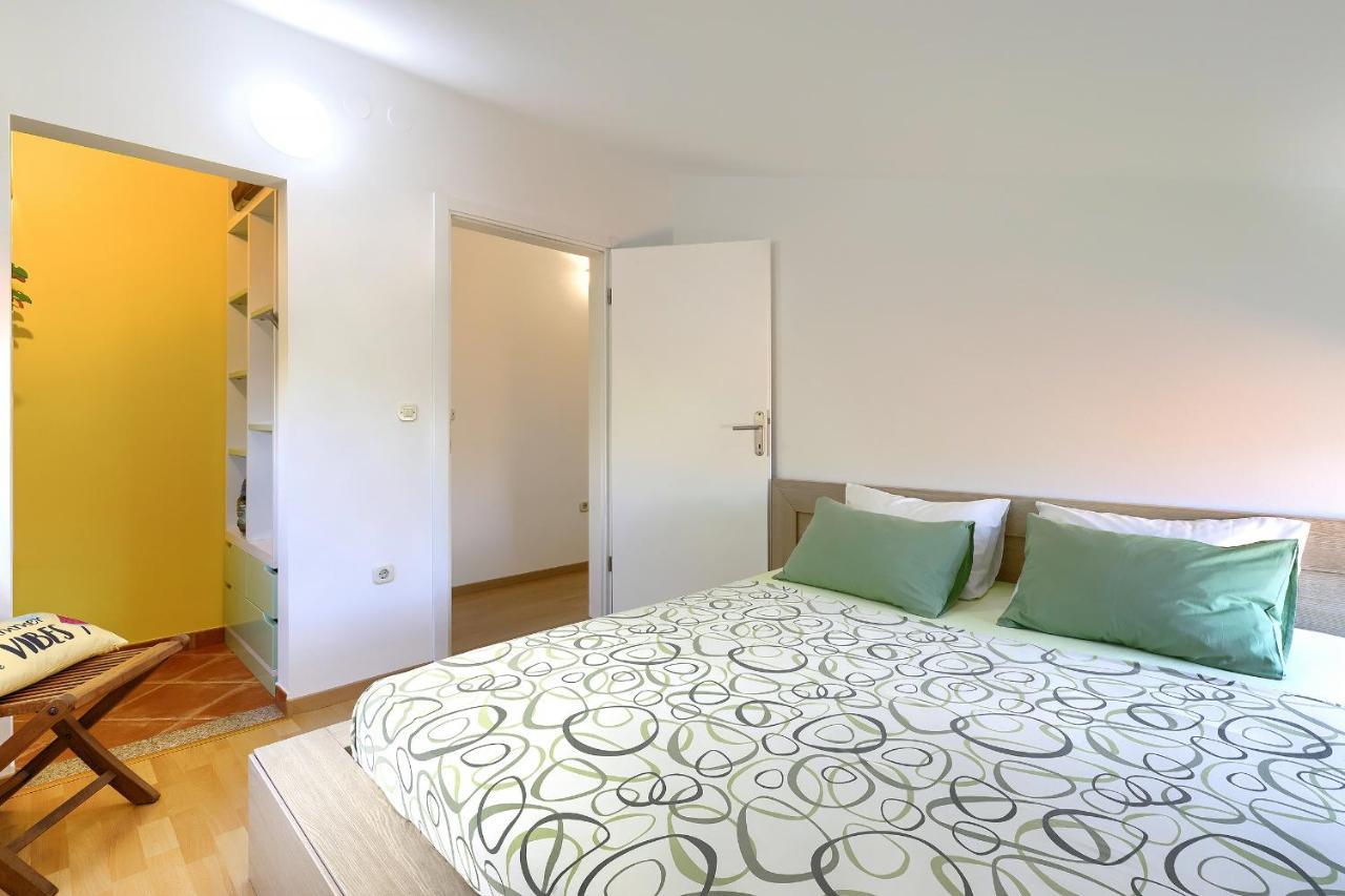 Homestay Pula Eksteriør billede